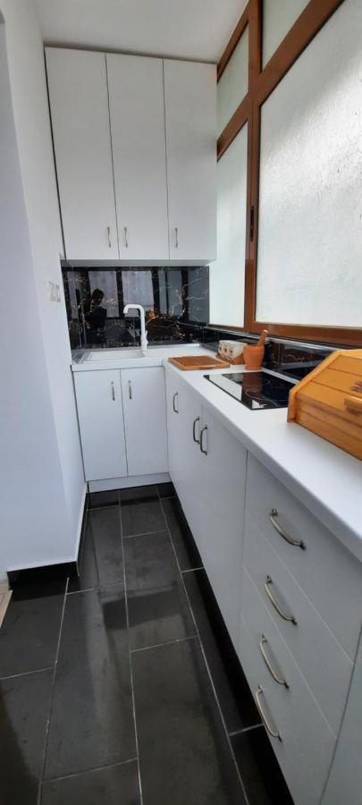 Apartament Clara Permet Apartment Bagian luar foto