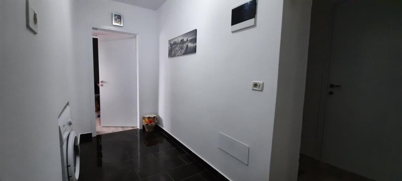 Apartament Clara Permet Apartment Bagian luar foto