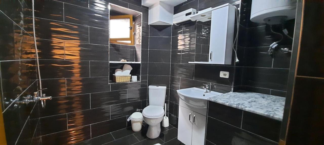 Apartament Clara Permet Apartment Bagian luar foto